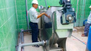 máy tách nước lý tâm